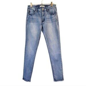 Kancan | Mid-Rise Light Medium Wash Denim Skinny Jeans